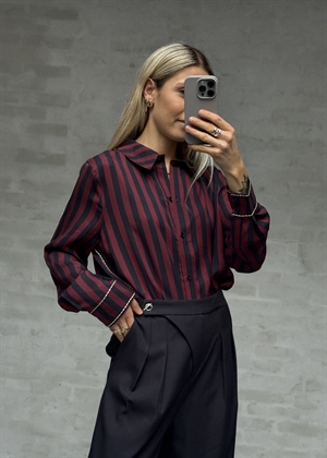 Dry viscose long sleeve skjorte Navy&Burgundy Wallpaper Stripes Stine Goya 